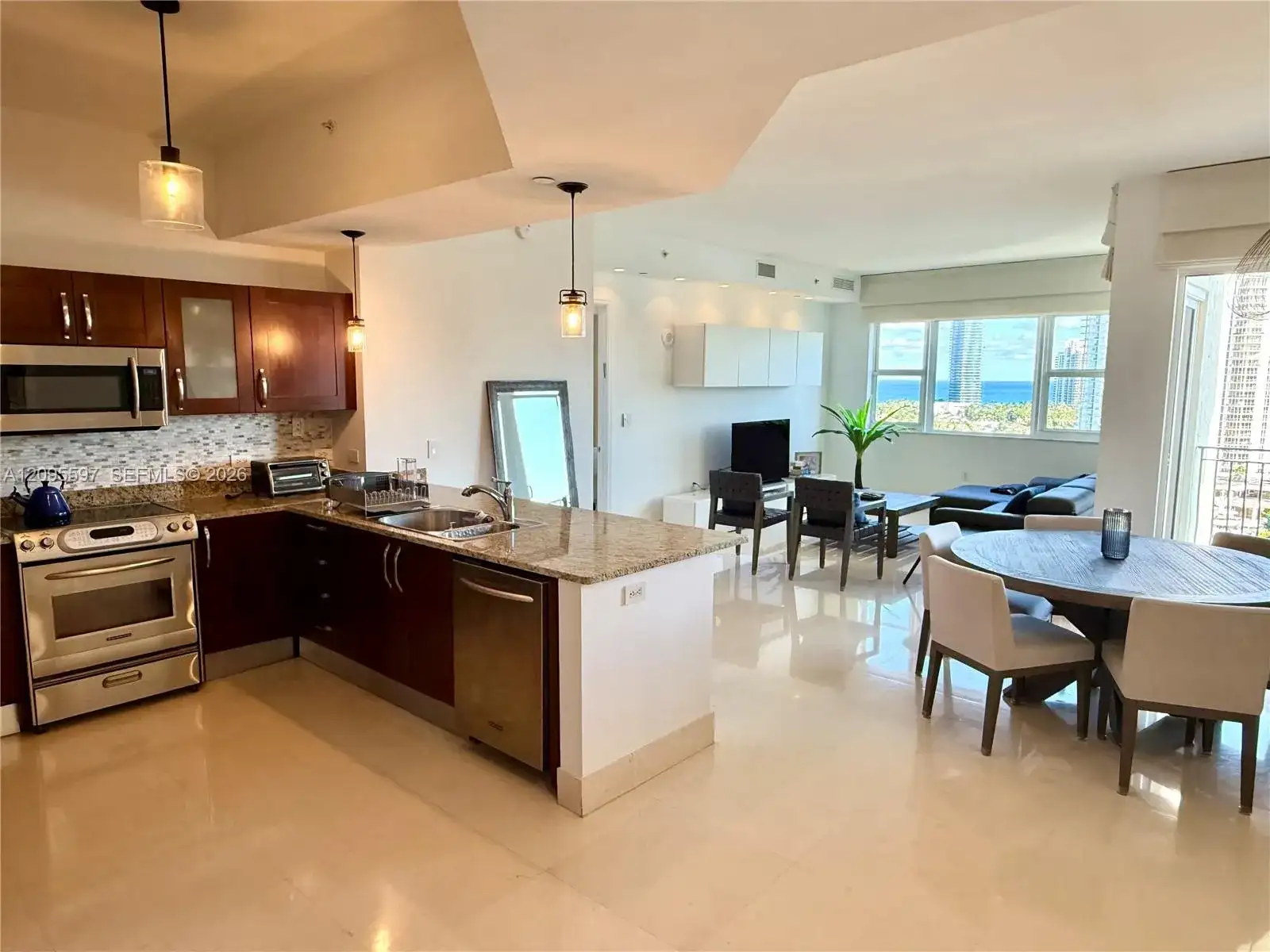 19900 E Country Club Dr, Aventura FL 33180 photo 3