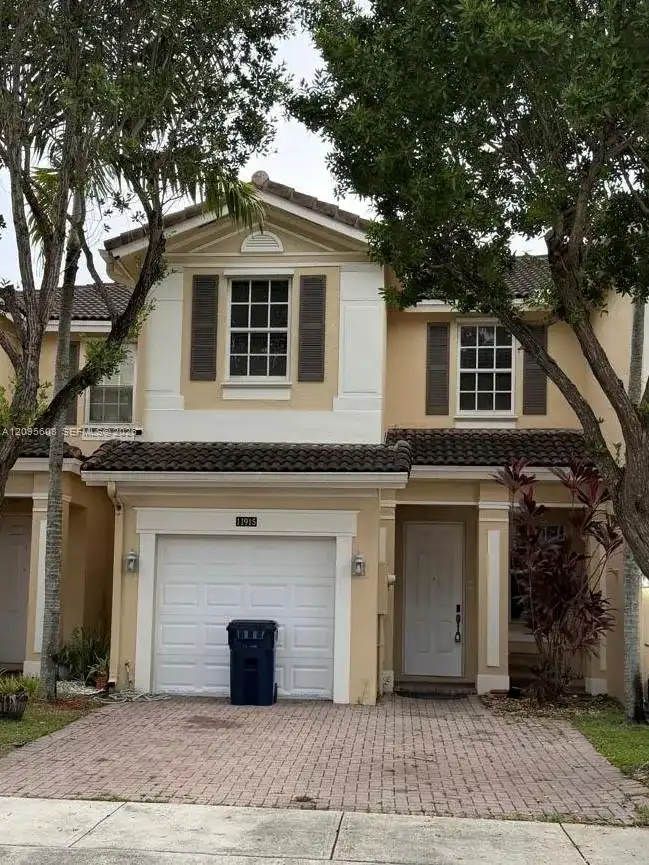 11915 SW 153rd Ct # 11915, Miami FL 33196