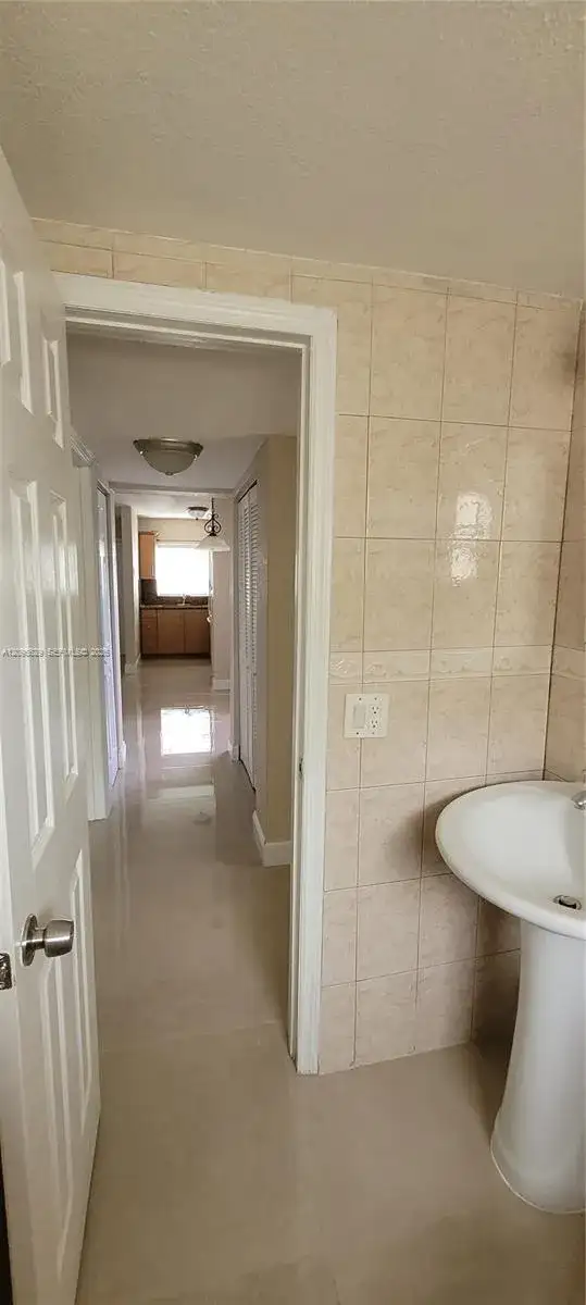 7101 SW 89th Ct # 101, Miami FL 33173 photo 4