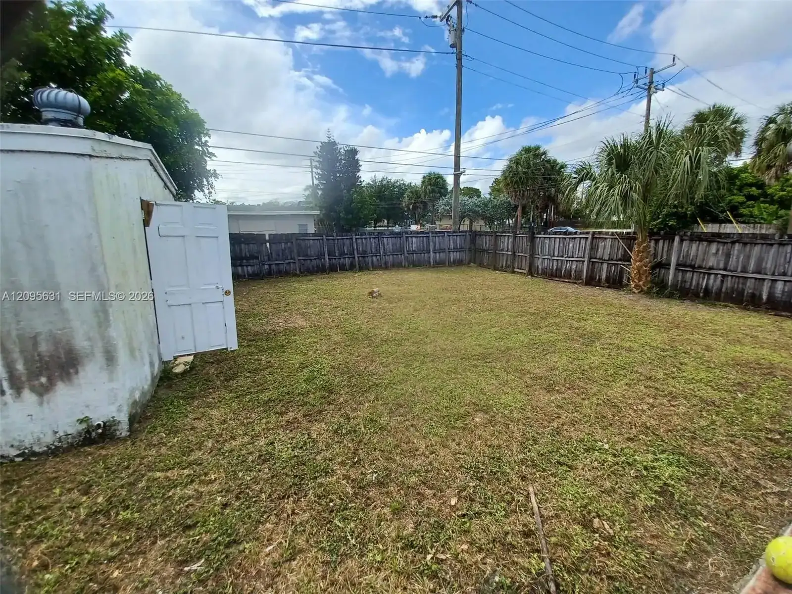 1701 SW 70th Ave, North Lauderdale FL 33068 photo 2