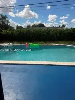 5760 W 14th Ave, Hialeah FL 33012