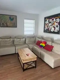 5760 W 14th Ave, Hialeah FL 33012 photo 2