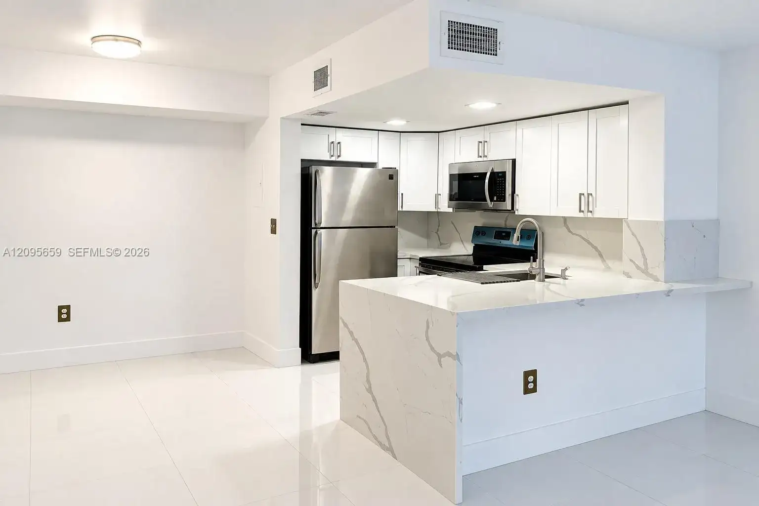 8630 NW 5th Ter # 208, Miami FL 33126 photo 3
