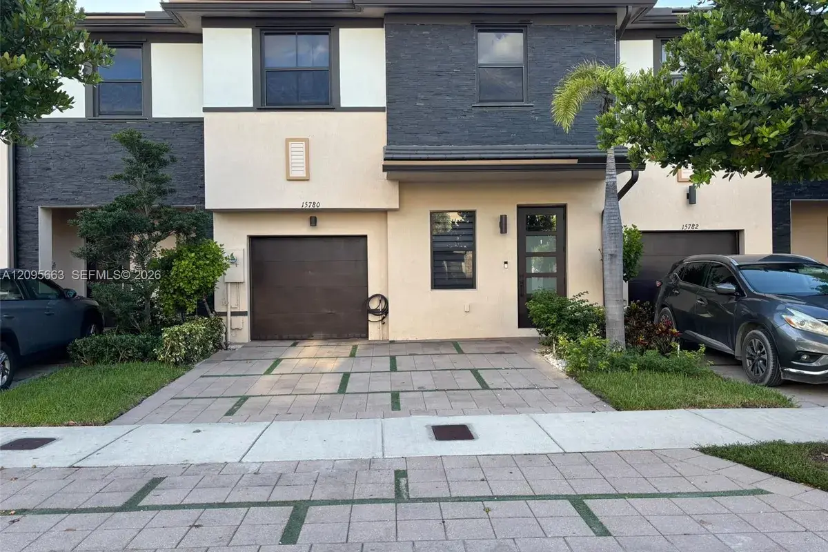 15780 NW 91st Ct, Miami Lakes FL 33018