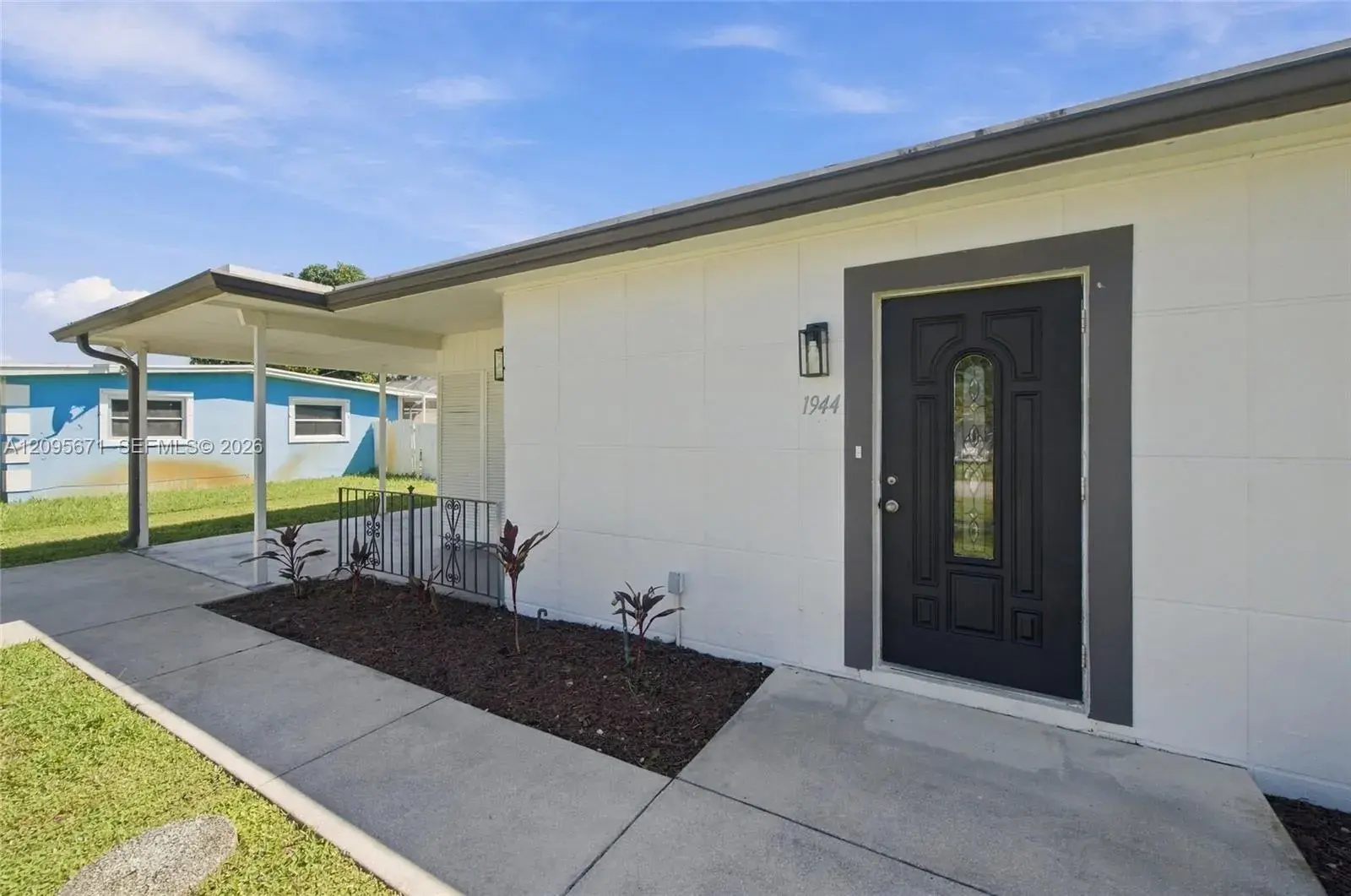 1944 Baythorne Rd, West Palm Beach FL 33415