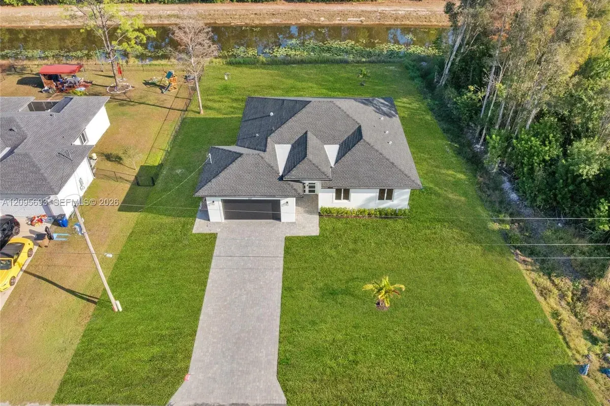 337 Jourferie Rd, Lehigh Acres FL 33974