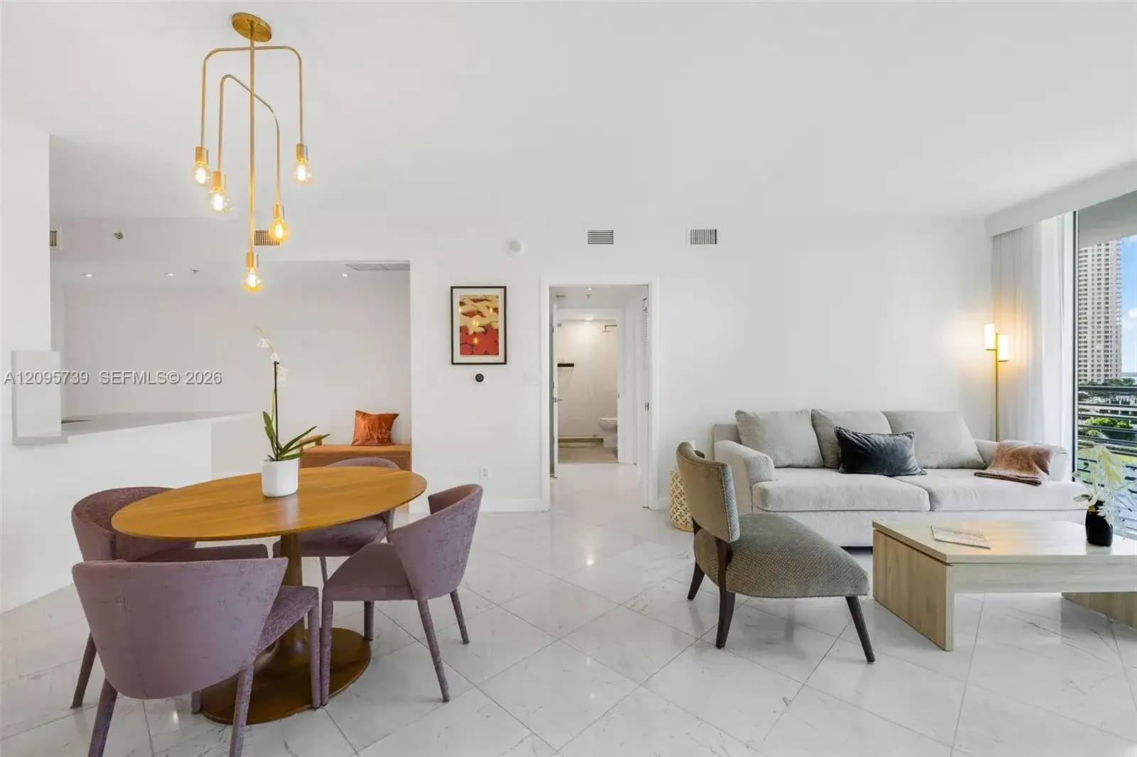 325 S Biscayne Blvd # 1019, Miami FL 33131 photo 2