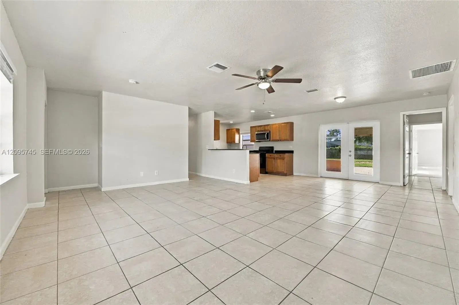 392 NW Ferris Dr, Port St. Lucie FL 34983