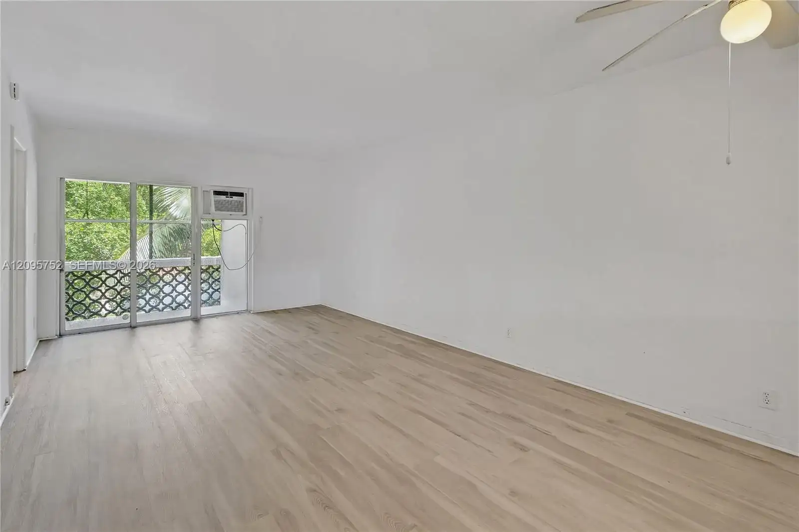 6580 Santona St # A37, Coral Gables FL 33146 photo 2
