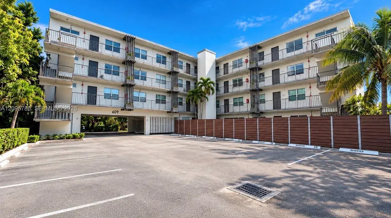 609 NE 13th Ave # 203, Fort Lauderdale FL 33304