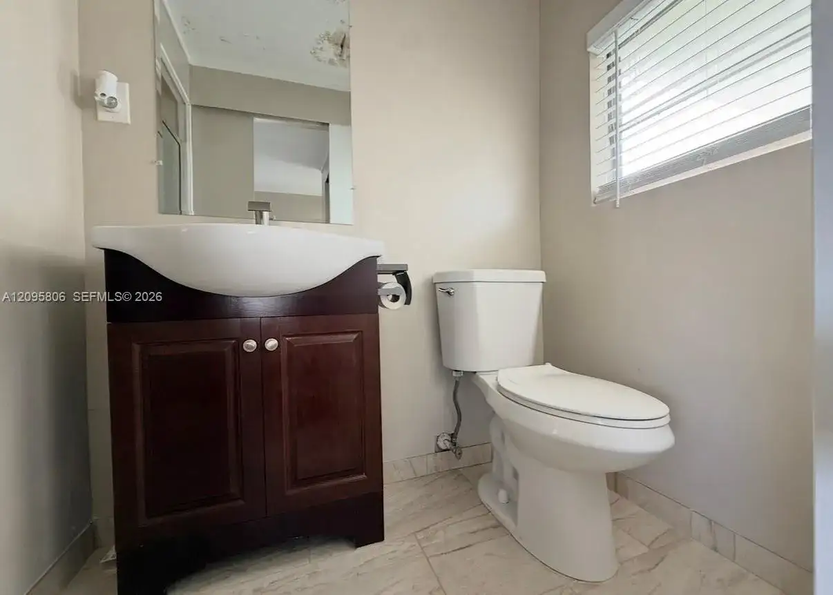 1332 S 33 AVE, Hollywood FL 33021 photo 5