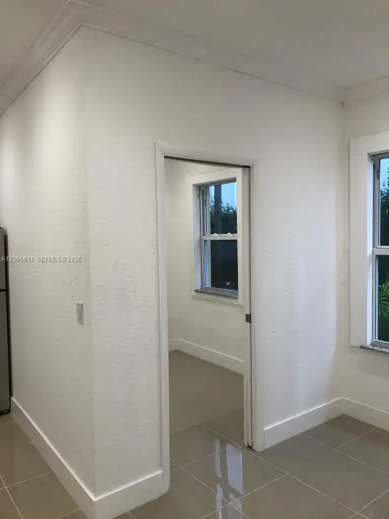 126 Mendoza Ave # 3, Coral Gables FL 33134 photo 3