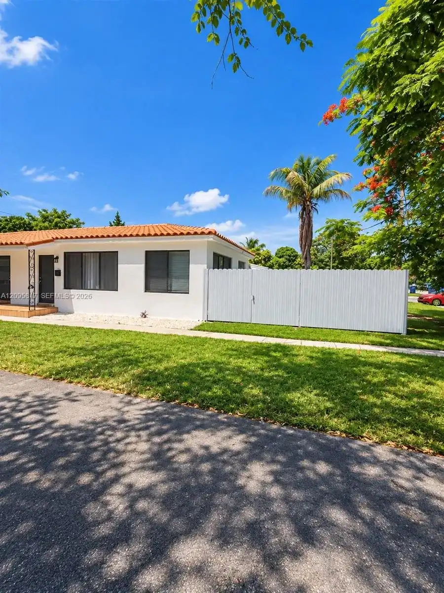 2080 NE 172nd St # 0, North Miami Beach FL 33162