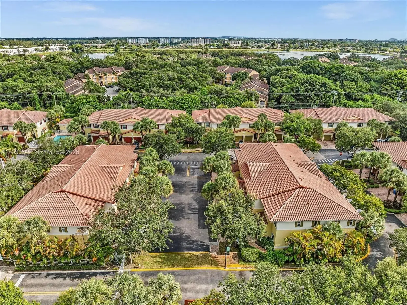 3102 NW 24th Way, Oakland Park FL 33309 photo 2