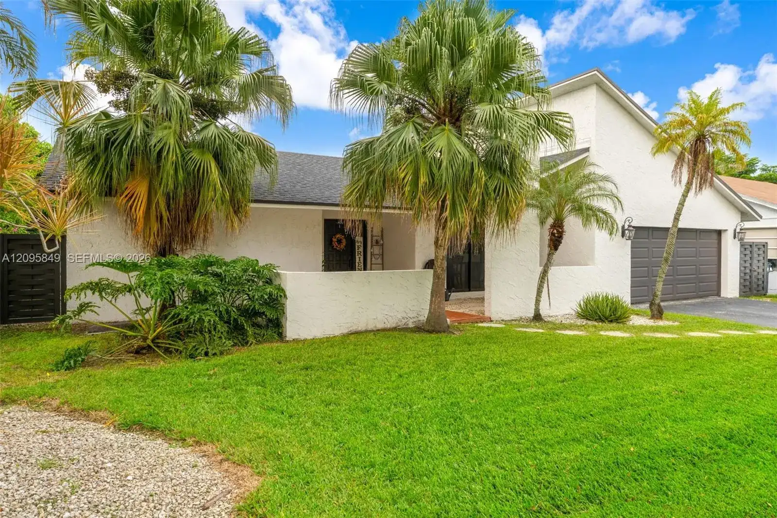 13711 SW 108th St, Miami FL 33186 photo 2