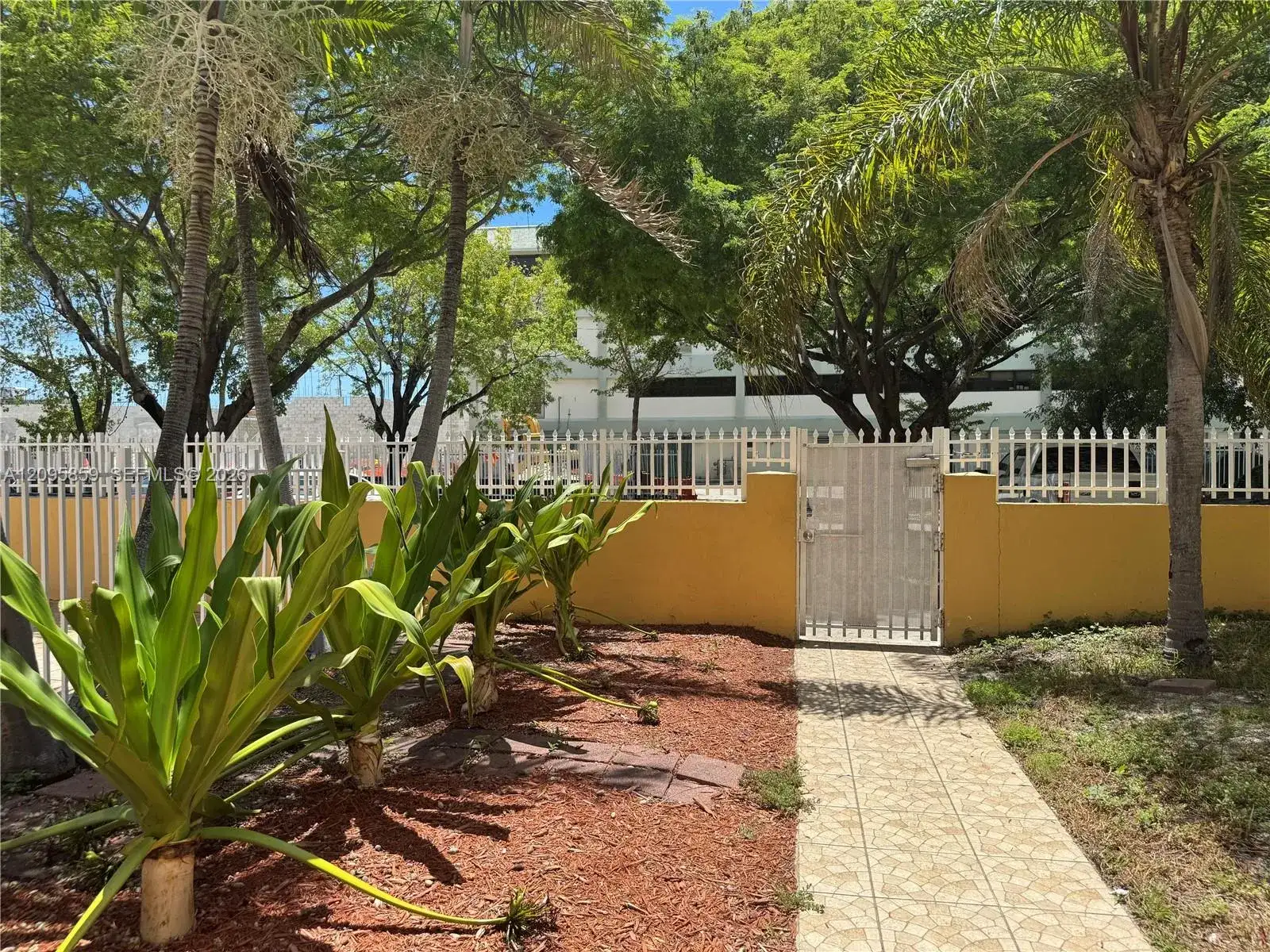 1851 NE 168th St # 7, North Miami Beach FL 33162 photo 3