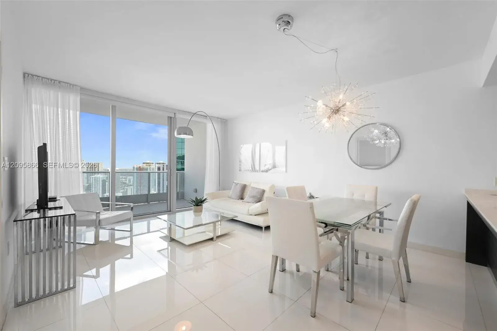 200 Biscayne Boulevard Way # 4314, Miami FL 33131