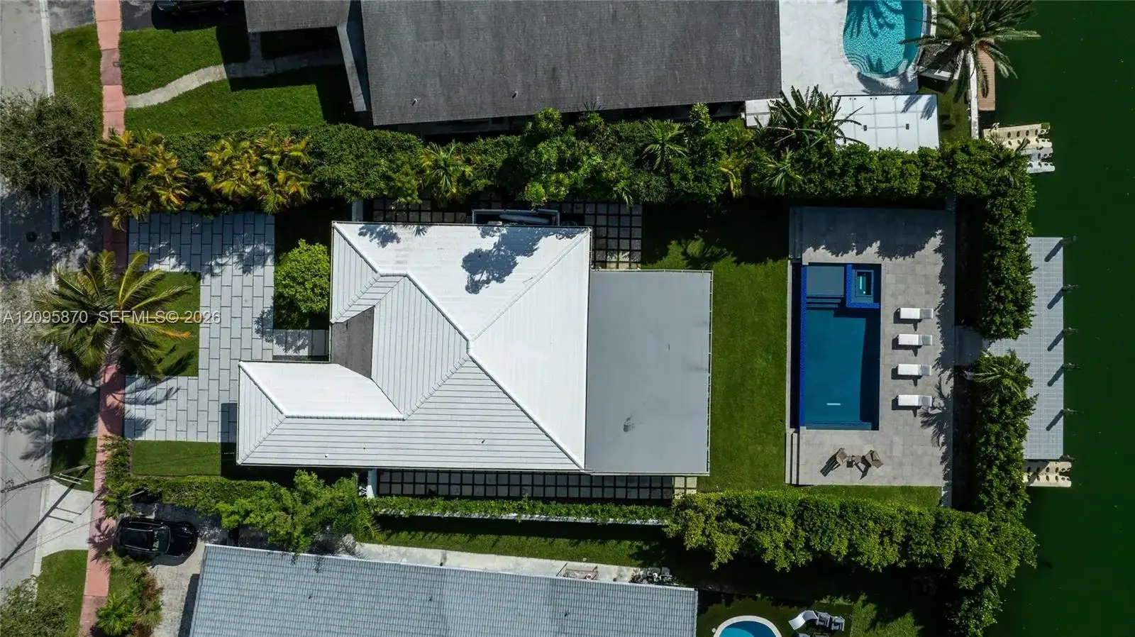 740 S Shore Dr, Miami Beach FL 33141 photo 2