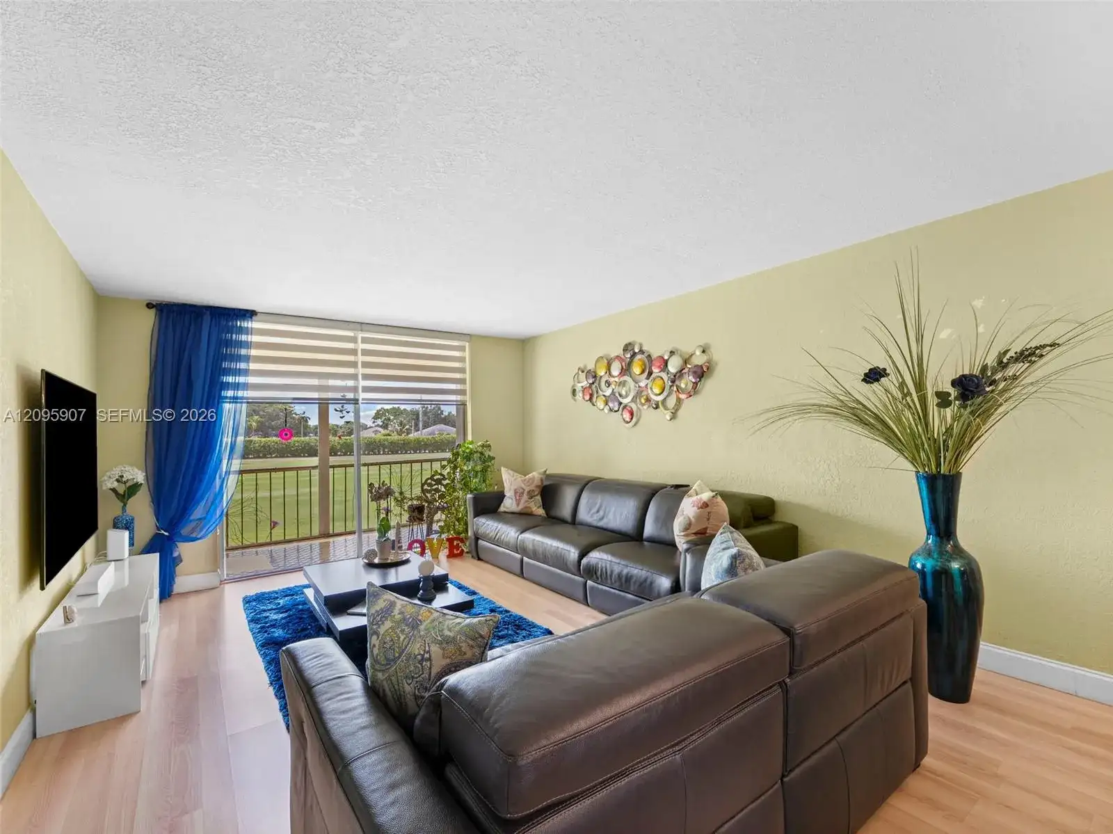 9820 S Hollybrook Lake Dr # 208, Pembroke Pines FL 33025 photo 2