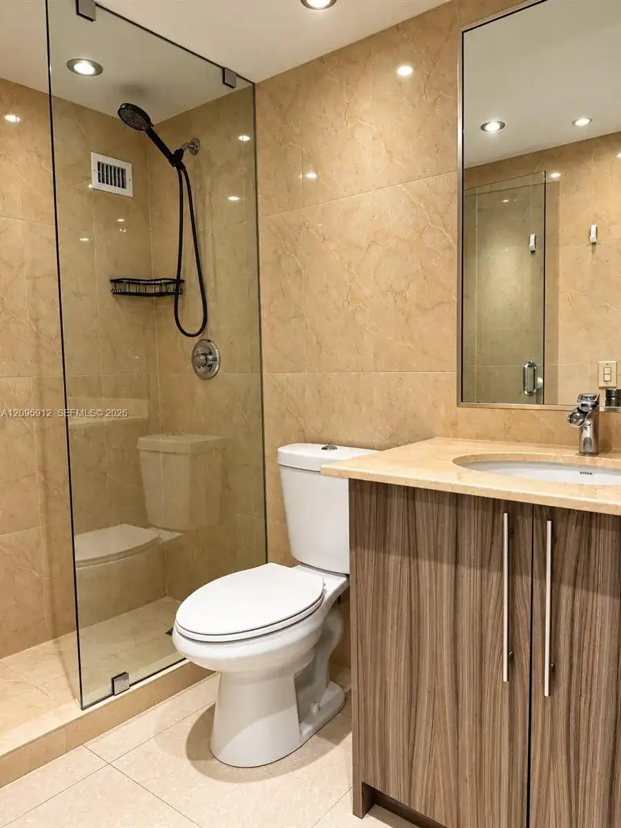 10185 Collins Ave # 203, Bal Harbour FL 33154 photo 4