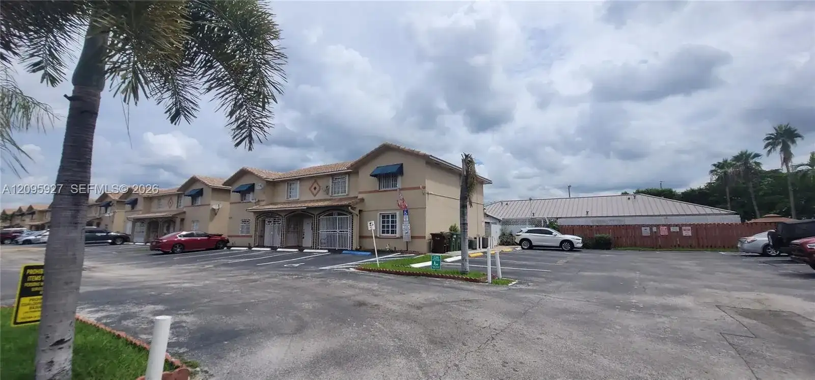 3254 W 70th St # 201, Hialeah FL 33018