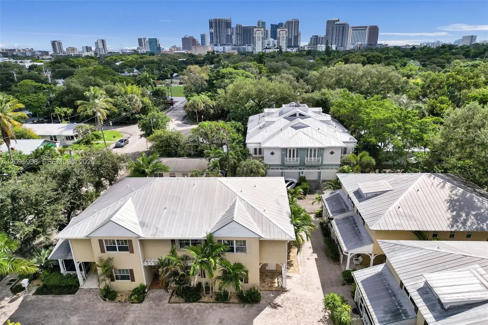 1212 W Las Olas Blvd, Fort Lauderdale FL 33312