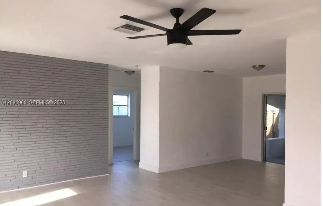 320 SW 7th Ct., Hallandale Beach FL 33009