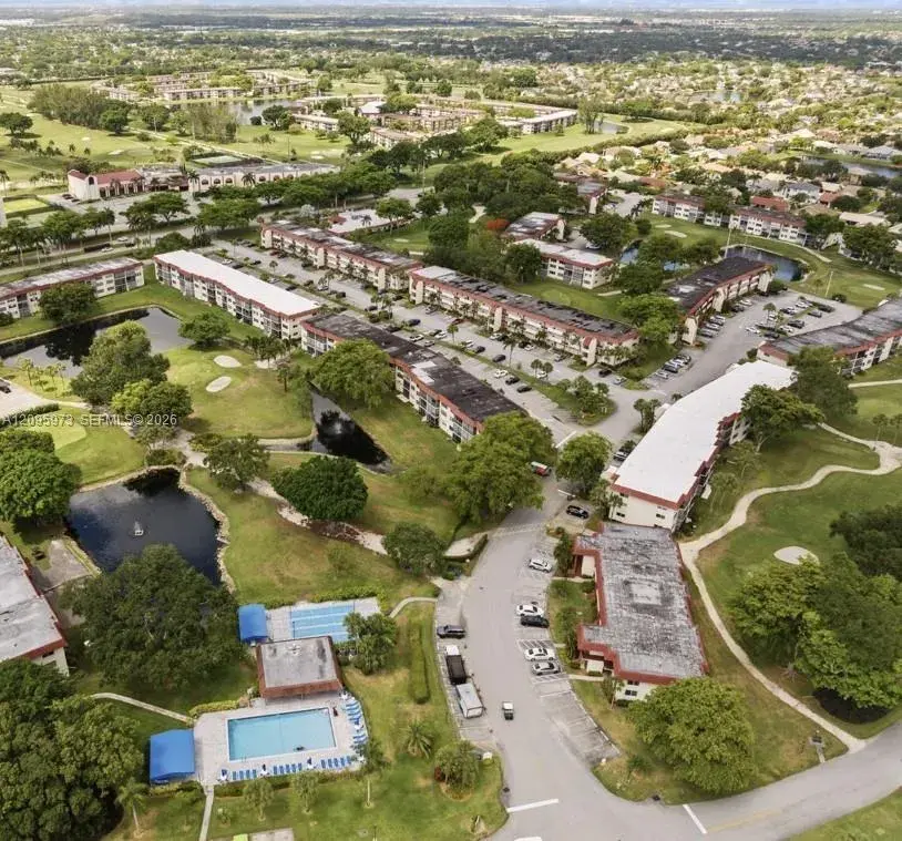 300 S Hollybrook Dr # 203, Pembroke Pines FL 33025