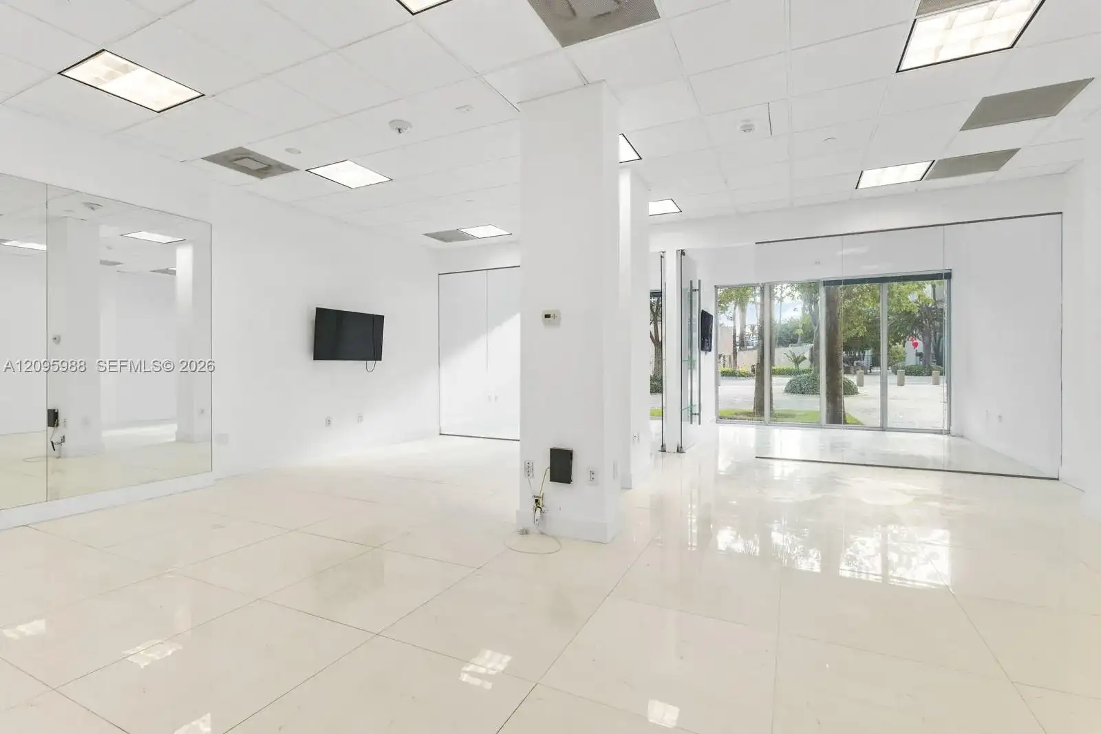 19370 Collins Ave # 3, Sunny Isles Beach FL 33160 photo 2