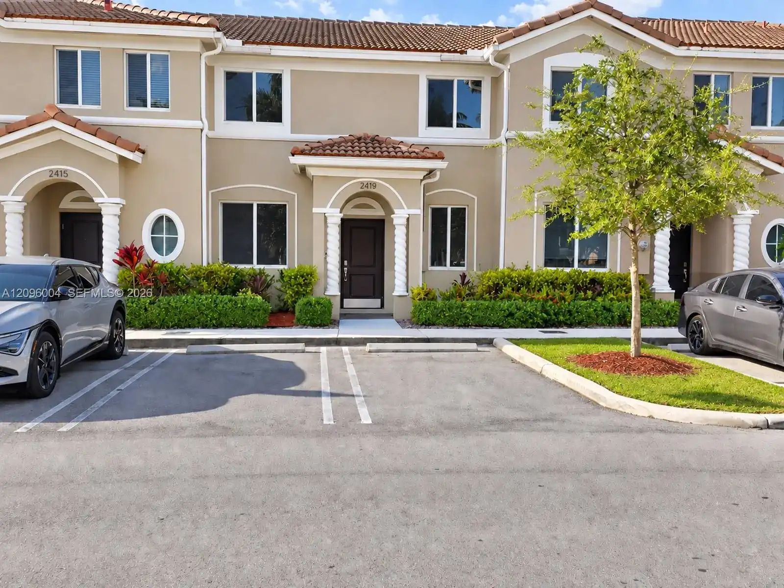 2419 SE 11th St, Homestead FL 33035