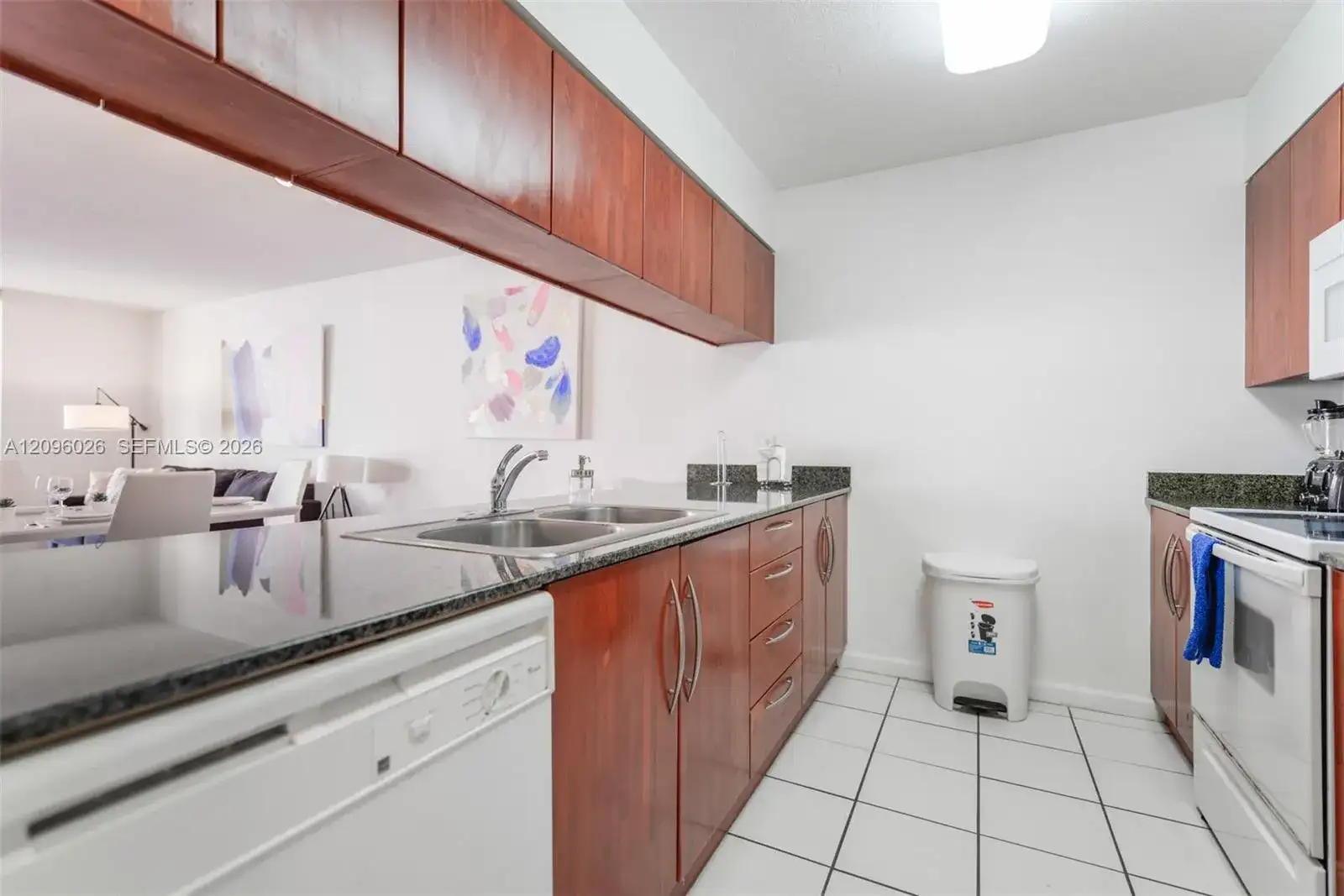 1200 Brickell Bay Dr # 1720, Miami FL 33131 photo 3