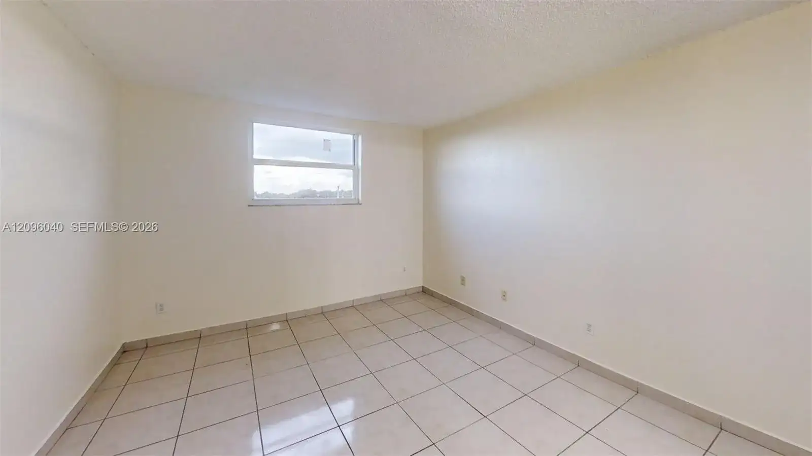 606 W 81st St # 407, Hialeah FL 33014 photo 4