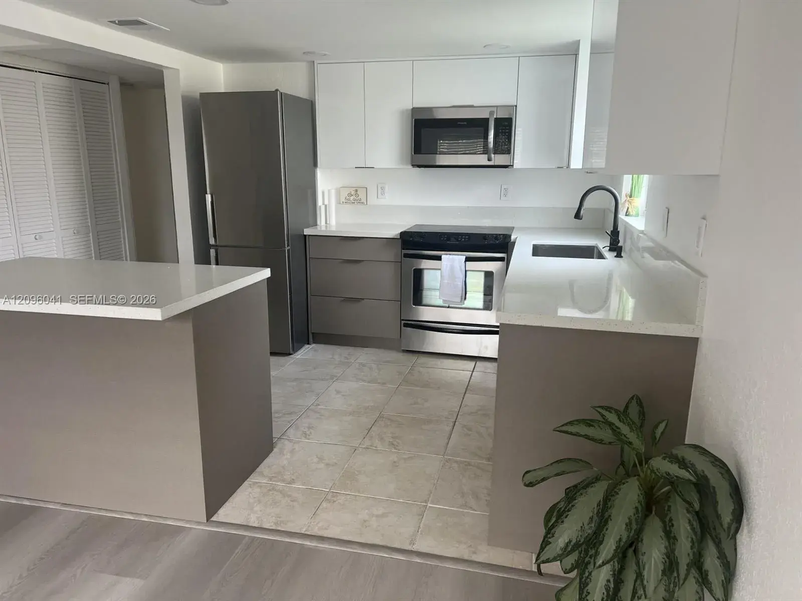 3100 Coral Springs Dr # 1J, Coral Springs FL 33065