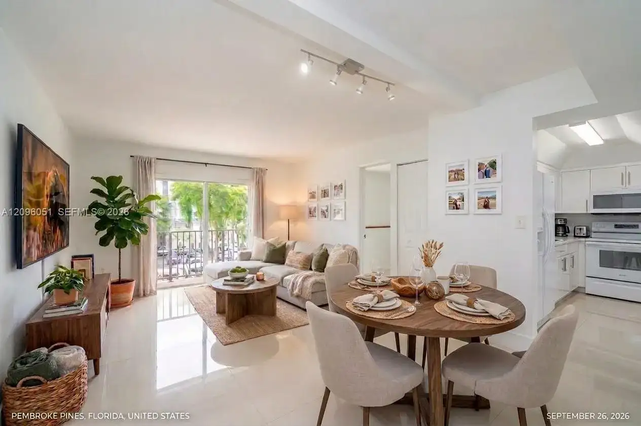 4709 NW 7th St # 9, Miami FL 33126 photo 3