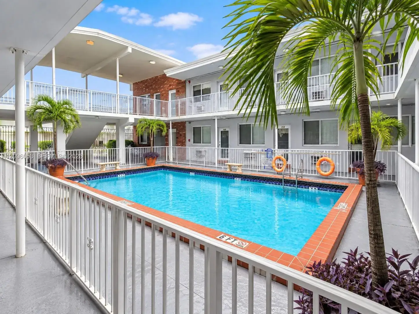 305 69th St # 105, Miami Beach FL 33141