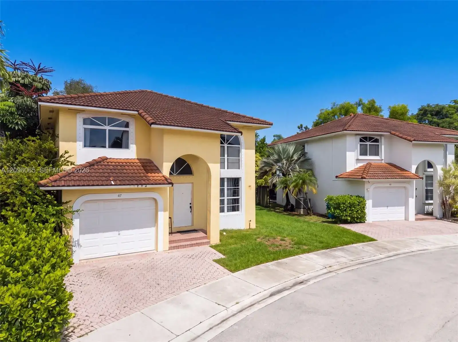 417 Kelly Ln, Weston FL 33326 photo 2