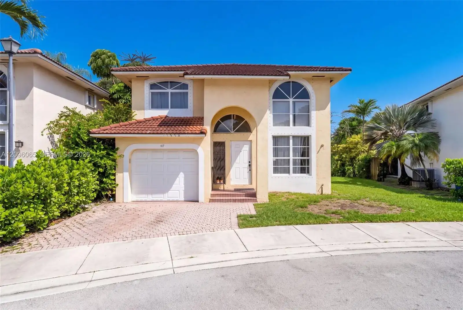 417 Kelly Ln, Weston FL 33326 photo 4