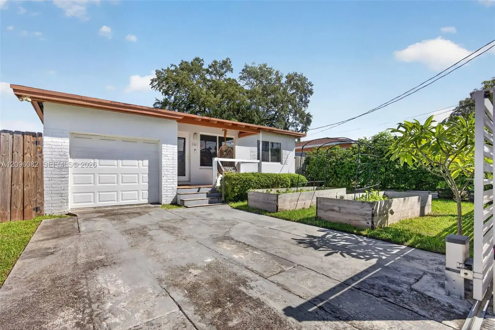 2611 SW 19th Ter, Miami FL 33145 photo 2