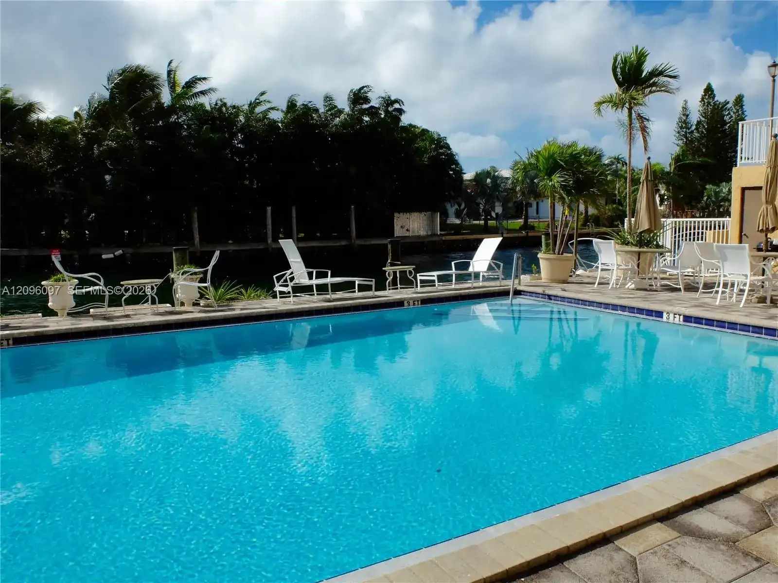 2640 NE 135th St # 218, North Miami FL 33181