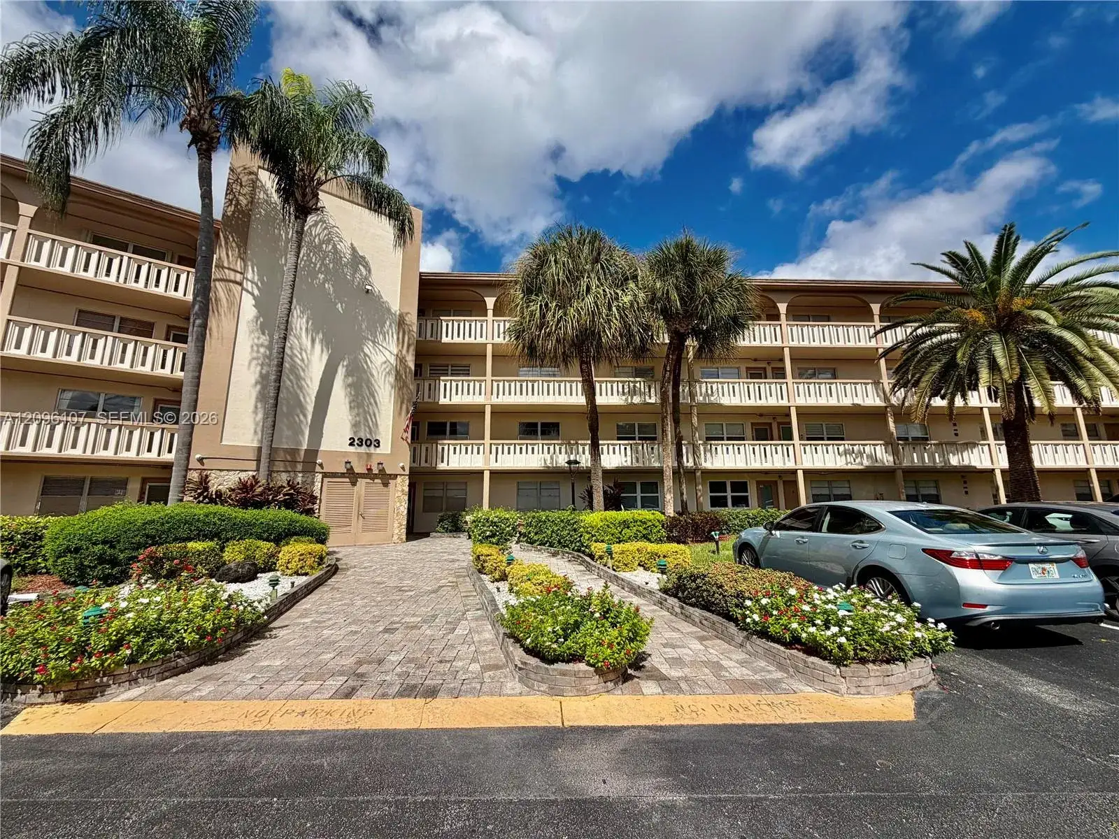 2303 Lucaya Ln # C4, Coconut Creek FL 33066