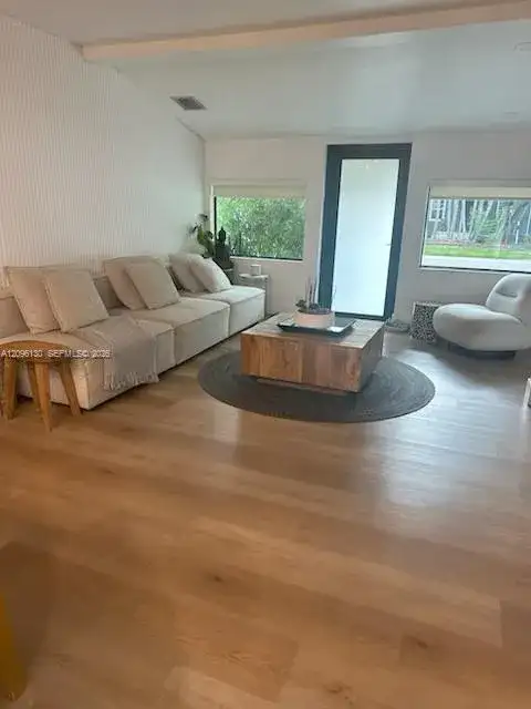 4385 SW 13th St, Miami FL 33134 photo 3