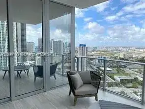 851 NE 1st Ave # 2806, Miami FL 33132