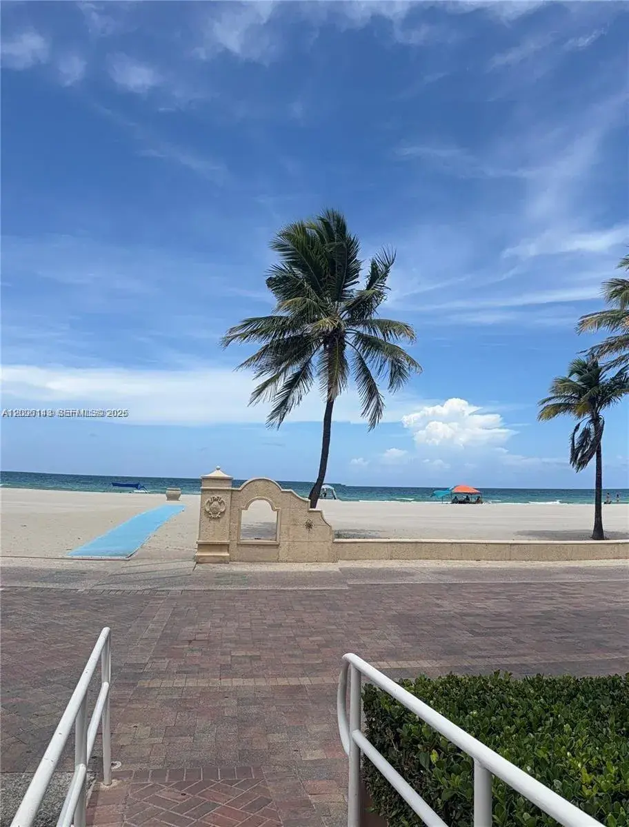 315 Van Buren St # 107B, Hollywood FL 33019