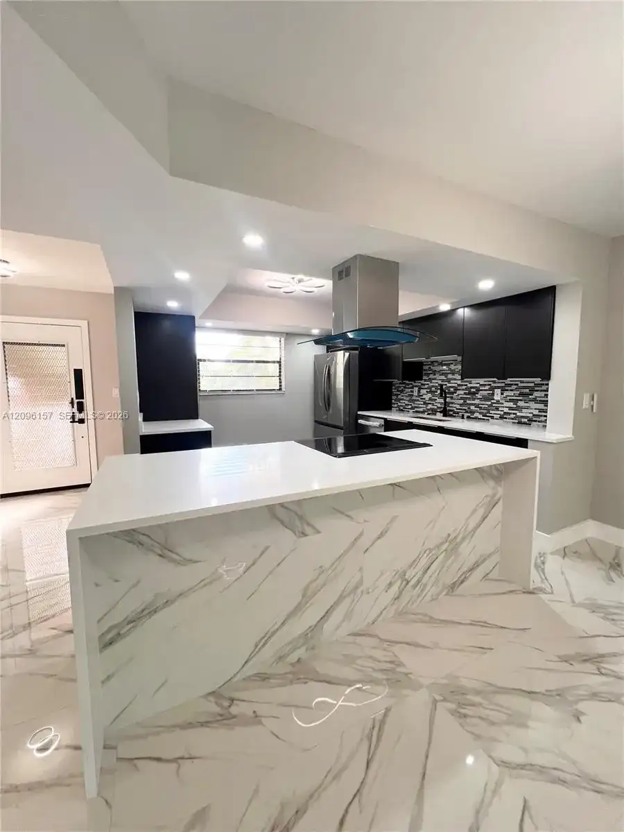 4940 E Sabal Palm Blvd # 312, Tamarac FL 33319