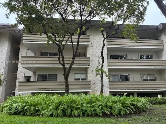 1205 Mariposa Ave # 402, Coral Gables FL 33146 photo 2