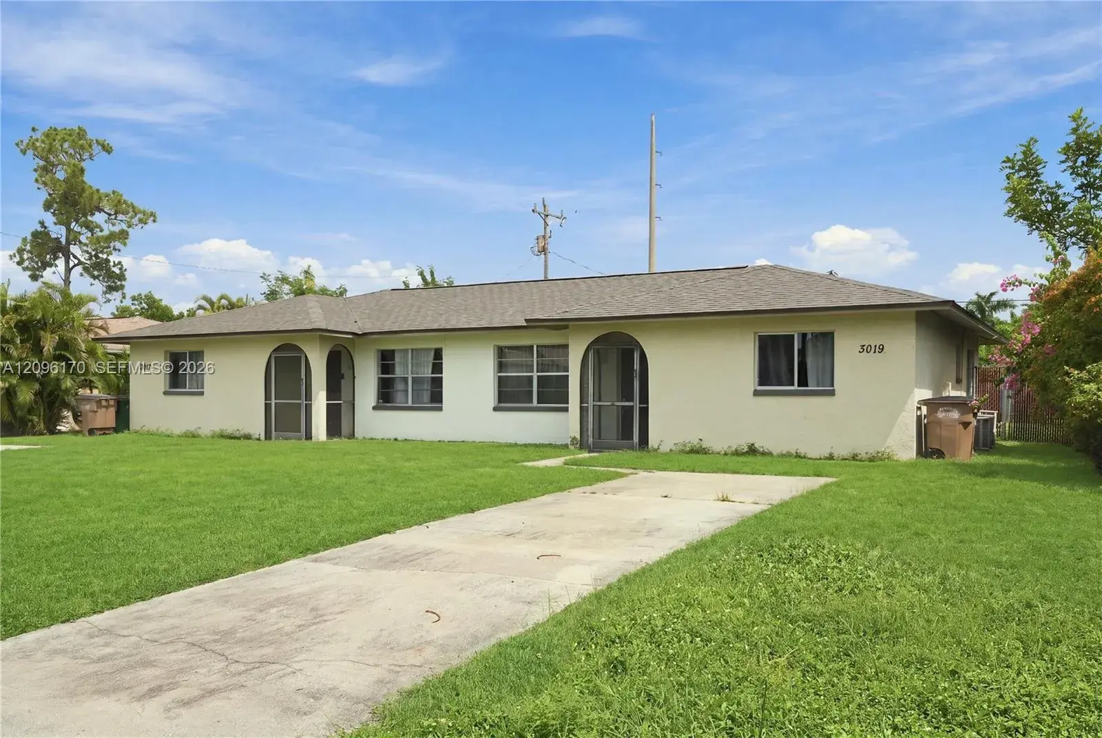 2 bedroom 1 bath Residential Lease for rent at 3019 SW Santa Barbara Pl # 3019, Cape Coral FL 33914