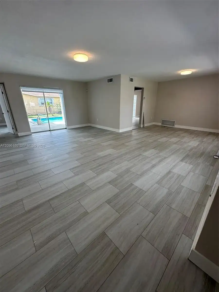 3608 Island Dr, Miramar FL 33023 photo 4