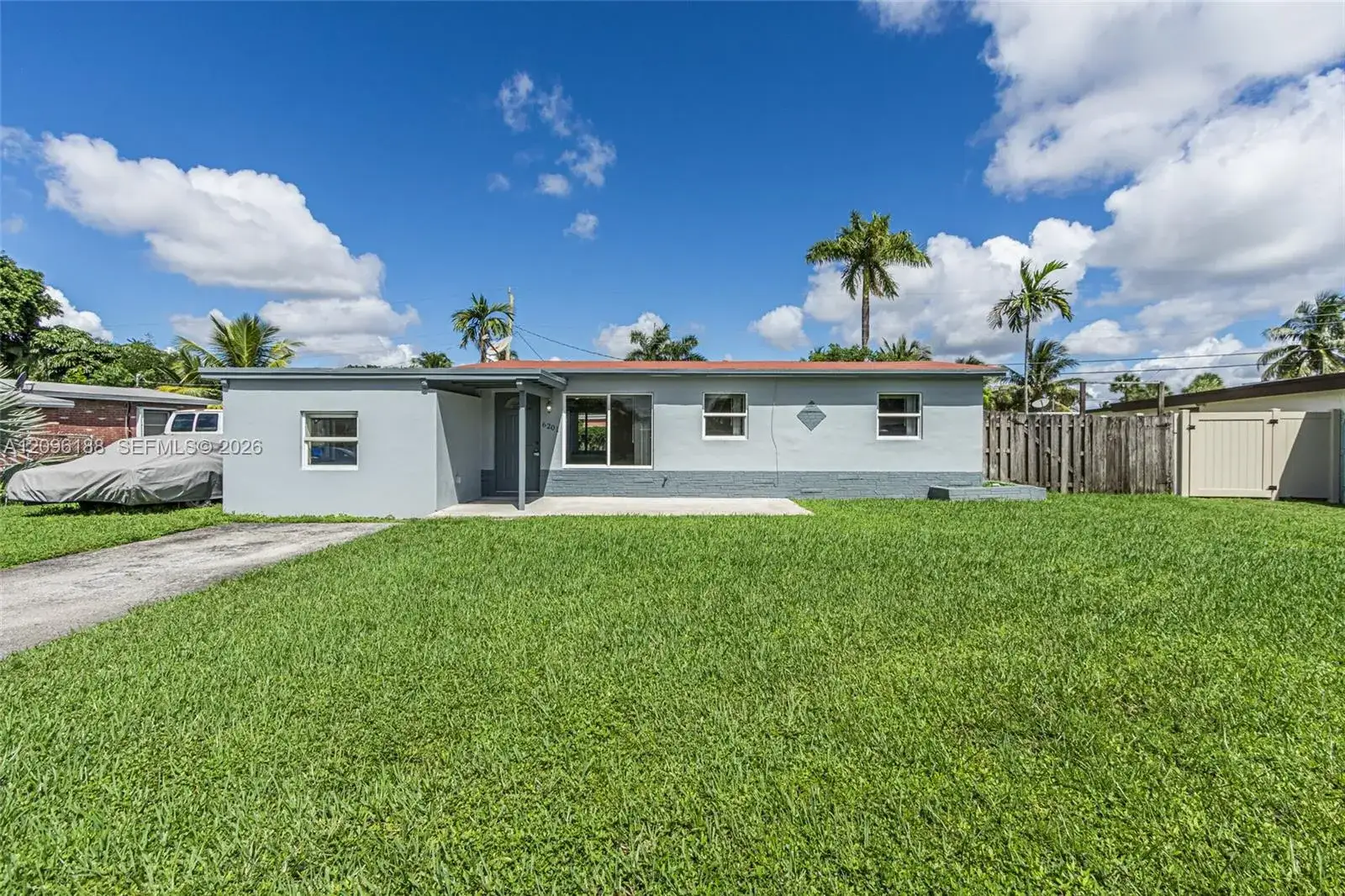 6201 NW 9th Ct, Margate FL 33063