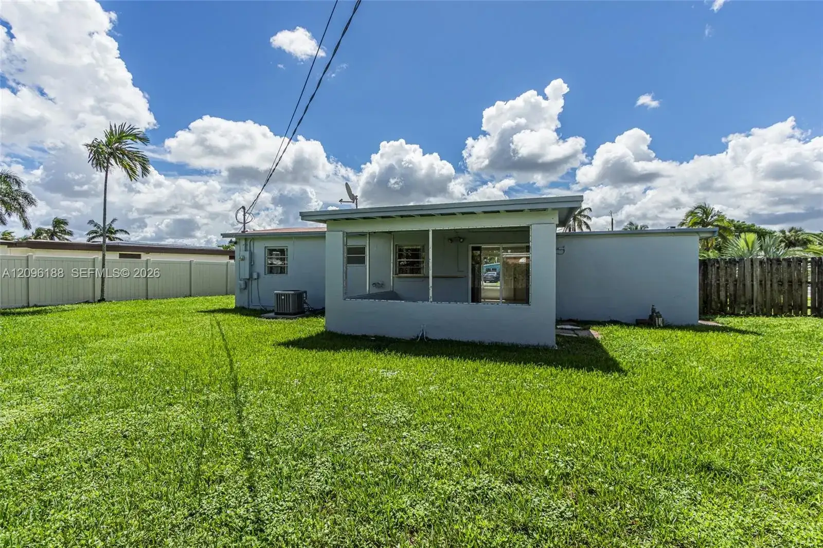 6201 NW 9th Ct, Margate FL 33063 photo 2