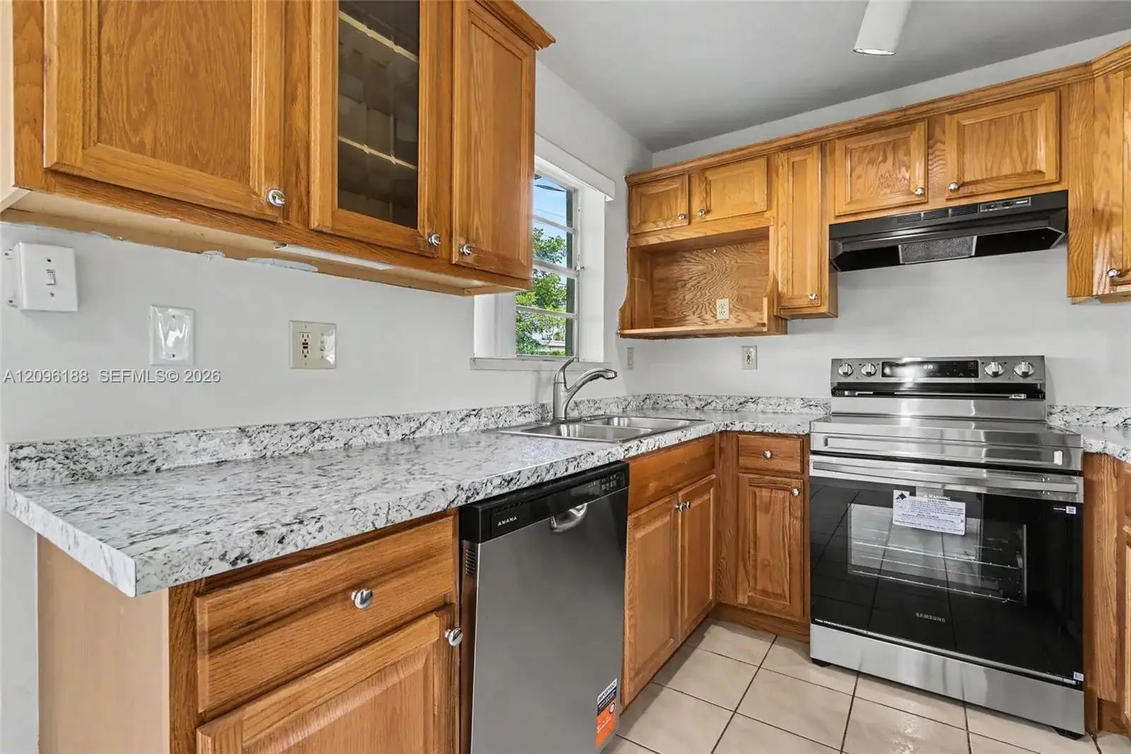 6201 NW 9th Ct, Margate FL 33063 photo 3